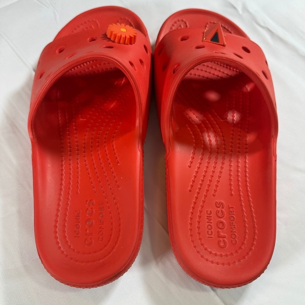 Crocs Ionic Comfort Red Slides Sandals Matching Charms Jibbitz W 7 M 5 Flower - Picture 5 of 7